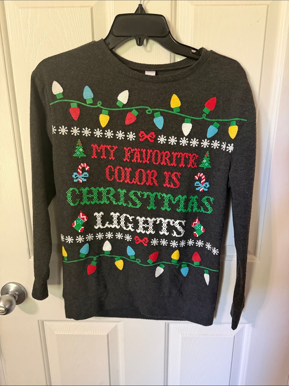 No Boundaries Dark Gray Holiday Sweater with Multicolor Light Accents